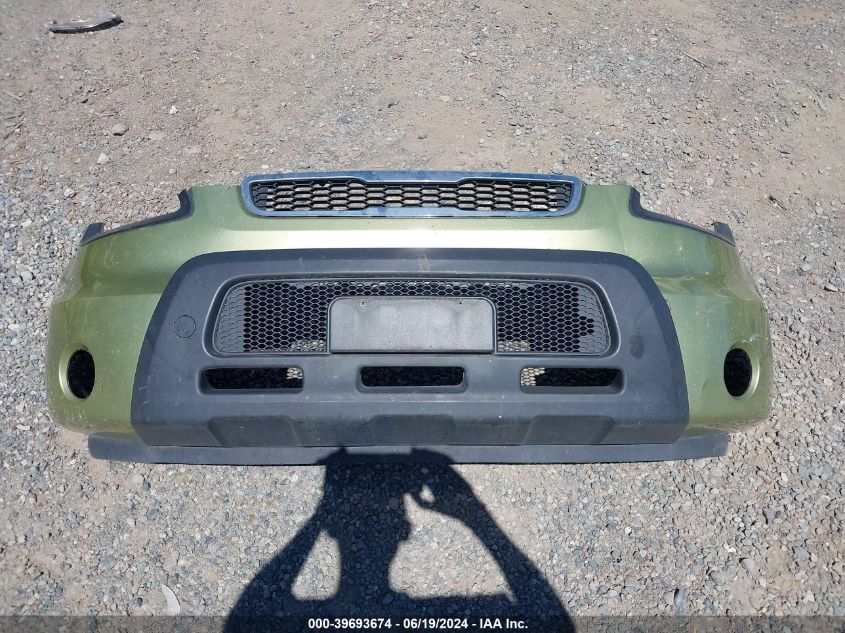 2011 Kia Soul + VIN: KNDJT2A27B7229132 Lot: 39693674