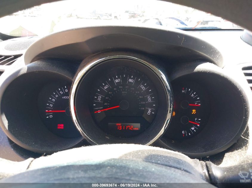 2011 Kia Soul + VIN: KNDJT2A27B7229132 Lot: 39693674