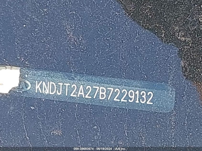 2011 Kia Soul + VIN: KNDJT2A27B7229132 Lot: 39693674