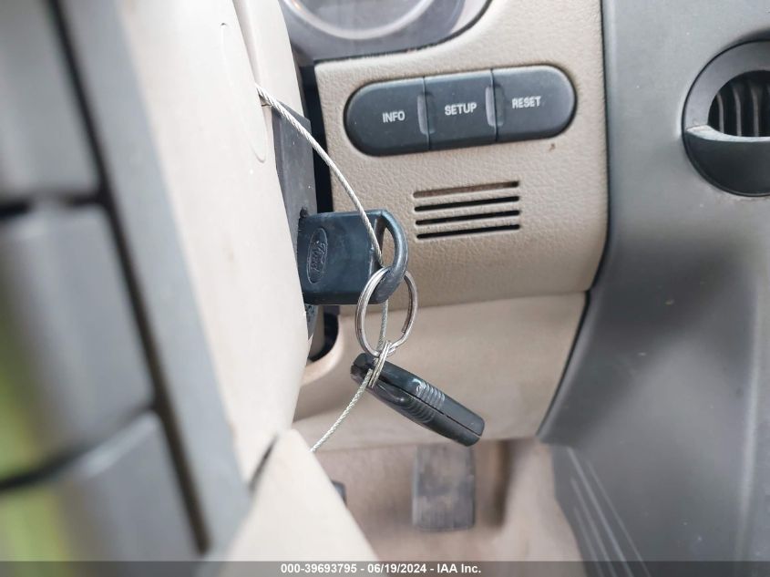 2005 Ford F-150 Lariat/Xlt VIN: 1FTPW12555FA26142 Lot: 39693795