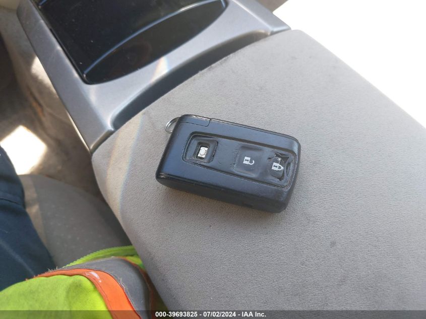 2006 Toyota Prius VIN: JTDKB20U263188173 Lot: 39693825