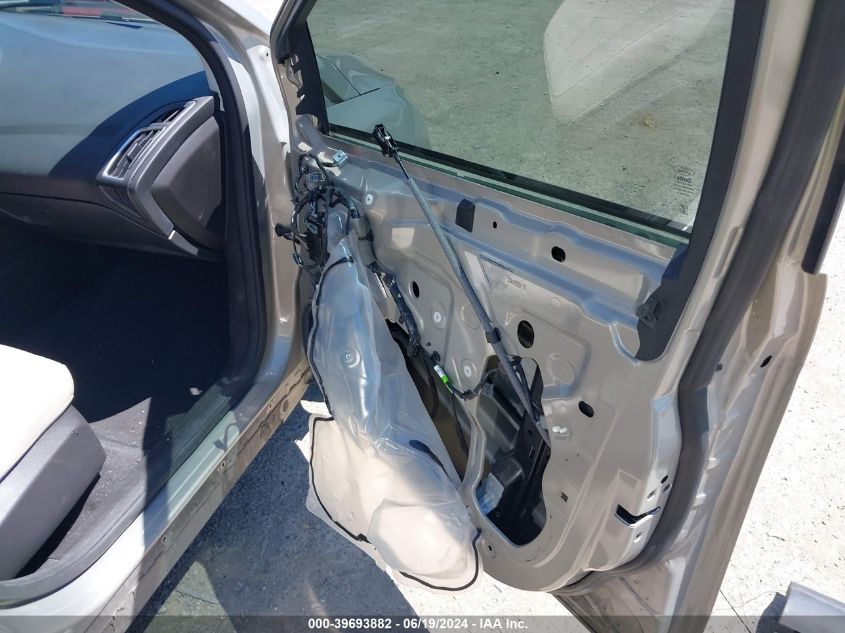 2016 Ford Focus Titanium VIN: 1FADP3N27GL285335 Lot: 39693882