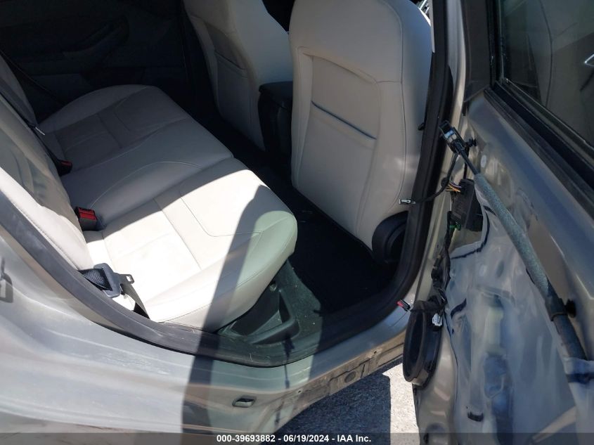 2016 Ford Focus Titanium VIN: 1FADP3N27GL285335 Lot: 39693882