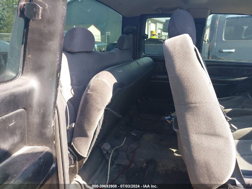 2002 GMC New Sierra C1500 VIN: 2GTEC19V721390362 Lot: 39693908