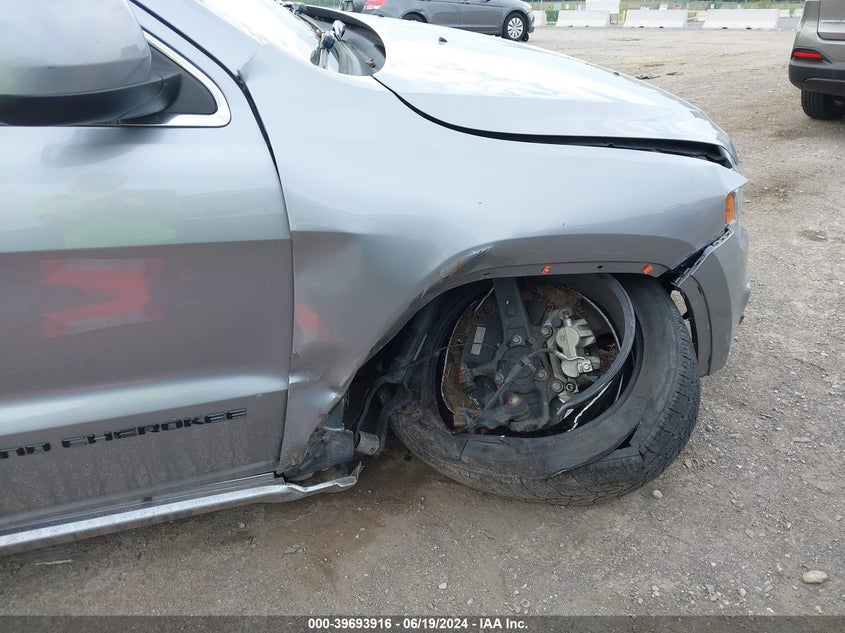 2015 Jeep Grand Cherokee Laredo VIN: 1C4RJEAG6FC957060 Lot: 39693916