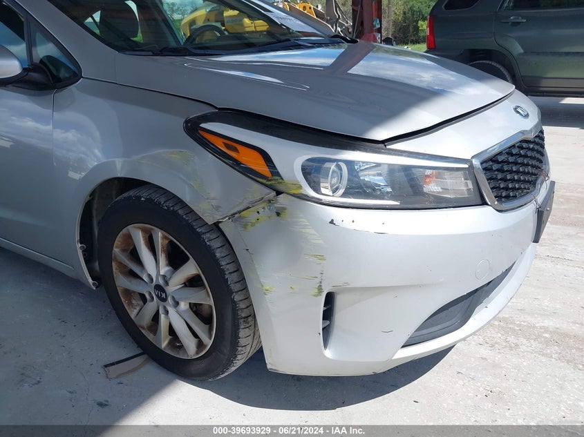 2017 KIA FORTE LX - 3KPFL4A7XHE011269