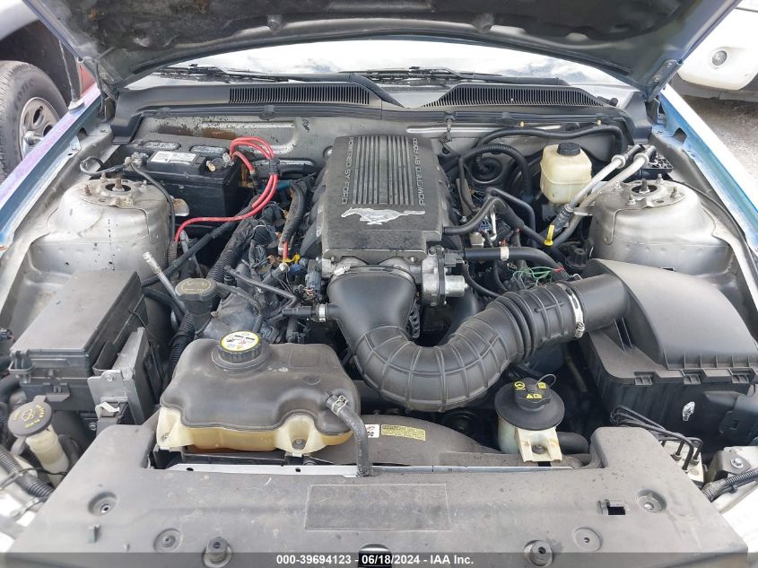 2008 Ford Mustang Gt Deluxe/Gt Premium VIN: 1ZVHT82H985189786 Lot: 39694123