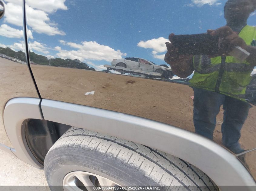 2019 Jeep Cherokee Latitude Plus Fwd VIN: 1C4PJLLB1KD242737 Lot: 39694199