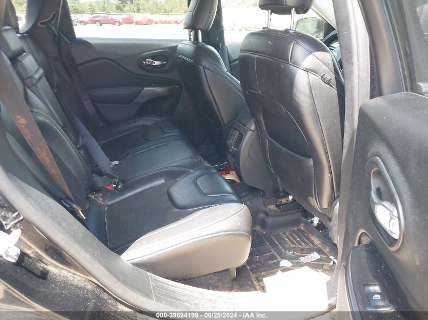 2019 Jeep Cherokee Latitude Plus Fwd VIN: 1C4PJLLB1KD242737 Lot: 39694199