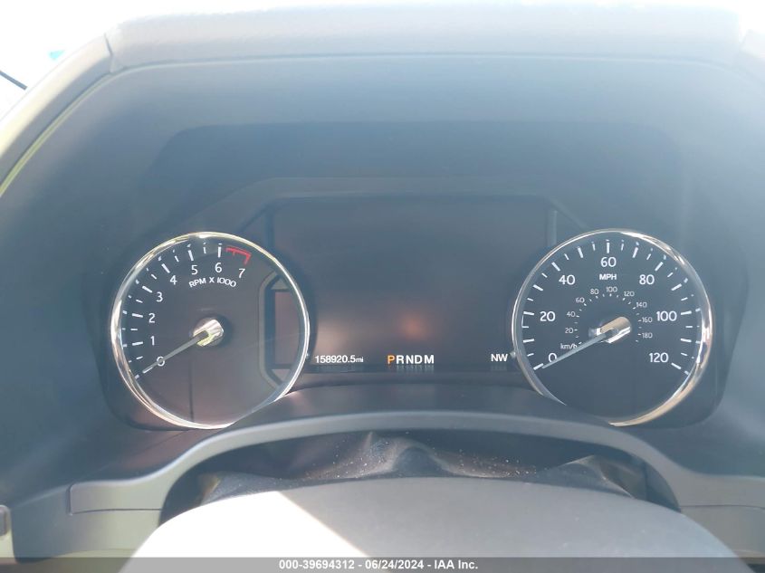 2018 Ford Expedition Xlt VIN: 1FMJU1HT4JEA06137 Lot: 39694312