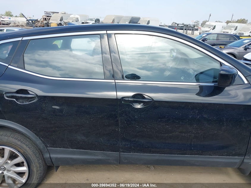 VIN JN1BJ1AV7MW320735 2021 NISSAN ROGUE SPORT S FWD XTRONIC CVT
