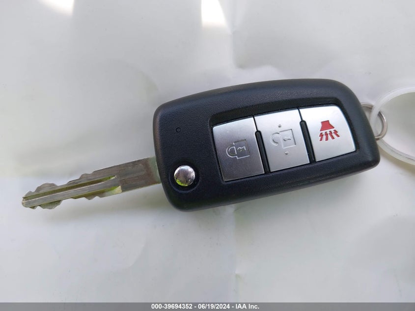 VIN JN1BJ1AV7MW320735 2021 NISSAN ROGUE SPORT S FWD XTRONIC CVT