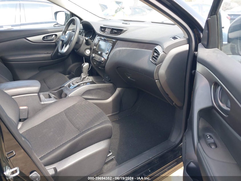VIN JN1BJ1AV7MW320735 2021 NISSAN ROGUE SPORT S FWD XTRONIC CVT