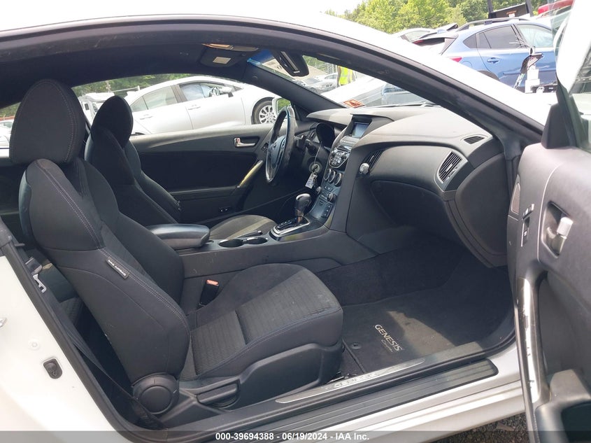 2013 Hyundai Genesis 2.0T VIN: KMHHT6KD2DU109261 Lot: 39694388