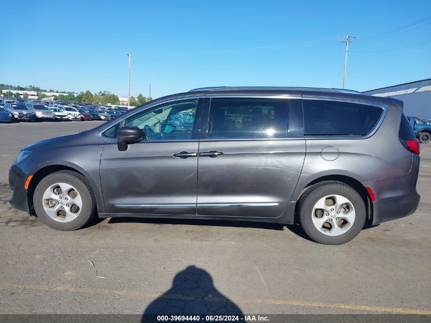 2017 Chrysler Pacifica Touring-L Plus VIN: 2C4RC1EG4HR669934 Lot: 39694440