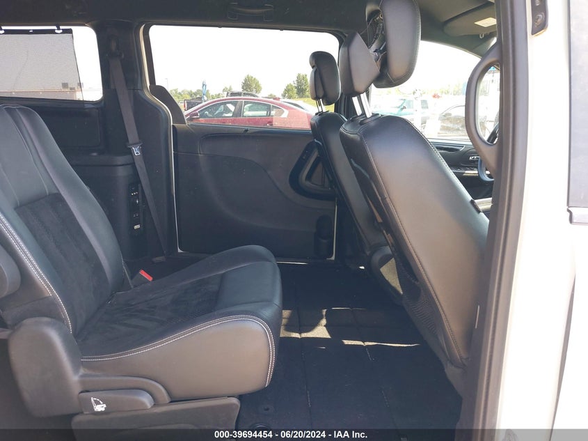 VIN 2C4RDGCG7HR549094 2017 DODGE GRAND CARAVAN SXT