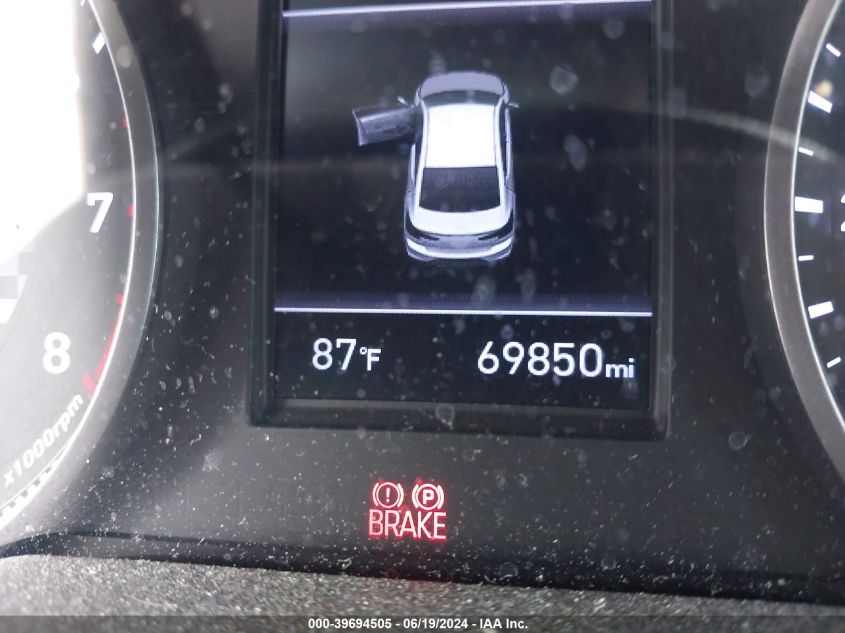 2019 Hyundai Elantra Sel/Value/Limited VIN: KMHD84LF4KU812930 Lot: 39694505