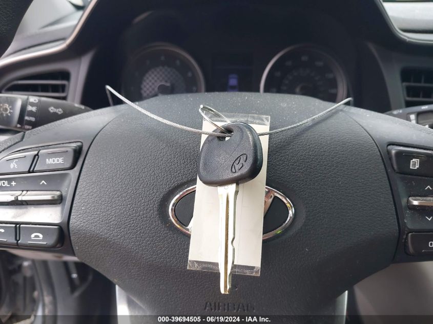 2019 Hyundai Elantra Sel/Value/Limited VIN: KMHD84LF4KU812930 Lot: 39694505