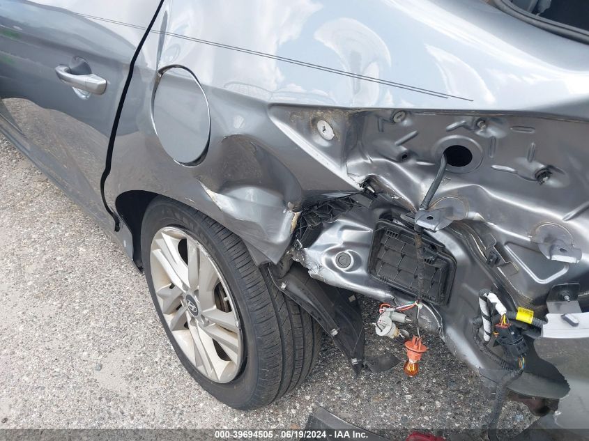 2019 Hyundai Elantra Sel/Value/Limited VIN: KMHD84LF4KU812930 Lot: 39694505