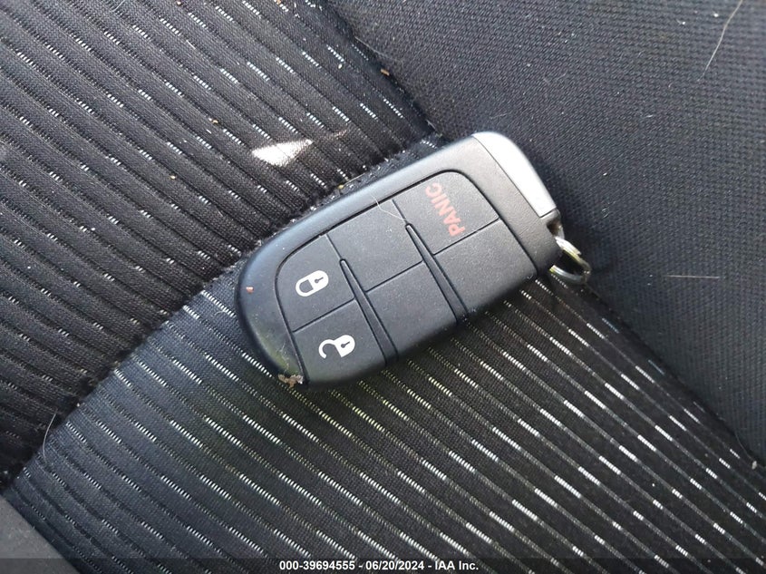 2012 Dodge Journey Sxt VIN: 3C4PDCBG1CT360223 Lot: 39694555