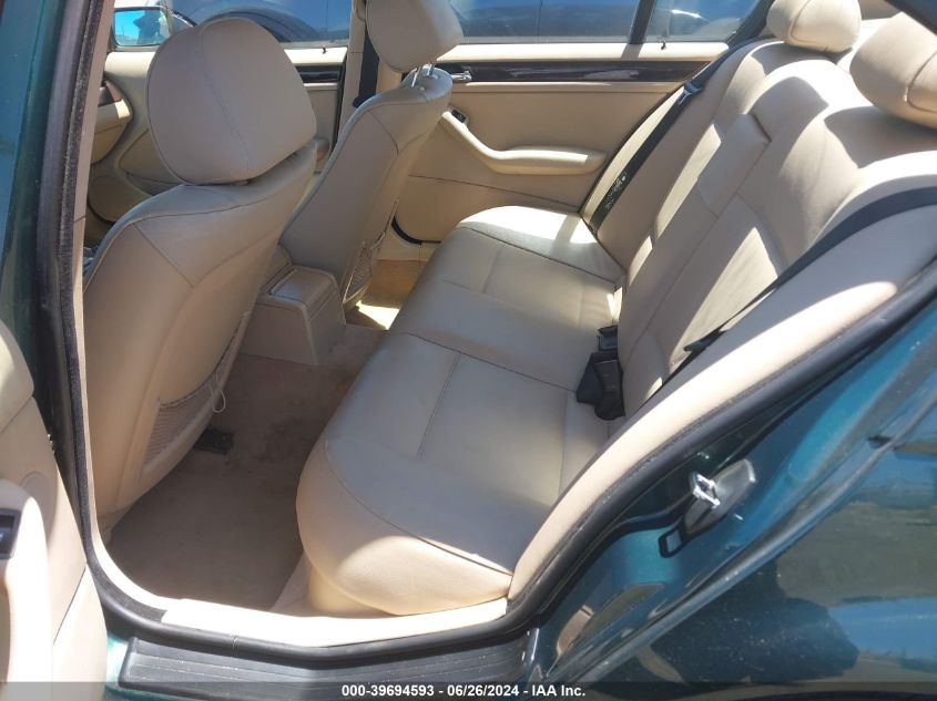 2001 BMW 325I VIN: WBAAV33491FV00630 Lot: 39694593