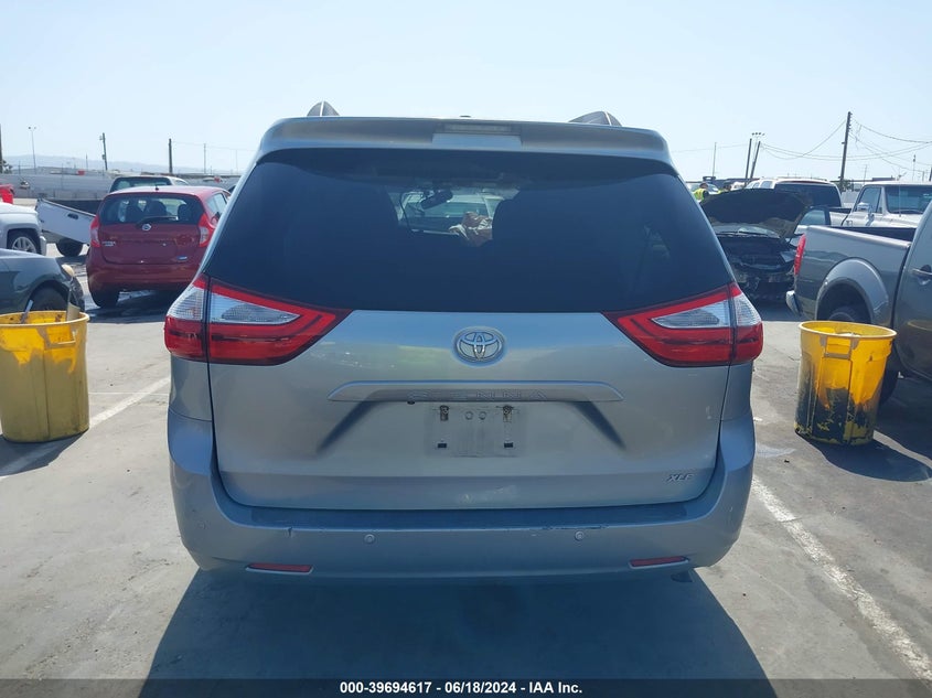 2016 Toyota Sienna Xle 8 Passenger VIN: 5TDYK3DC2GS765687 Lot: 39694617