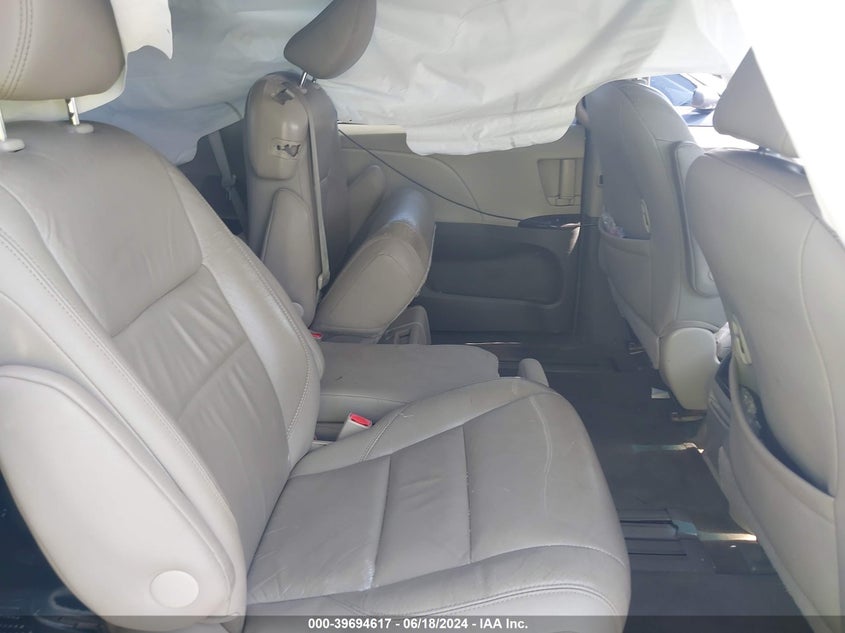 2016 Toyota Sienna Xle 8 Passenger VIN: 5TDYK3DC2GS765687 Lot: 39694617