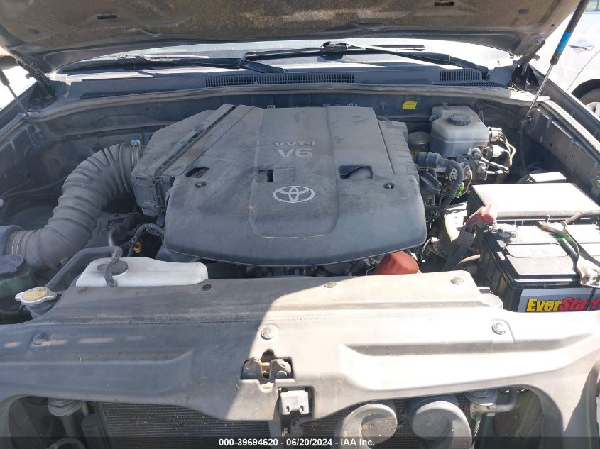 2004 Toyota 4Runner Sr5 V6 VIN: JTEZU14R040029428 Lot: 39694620