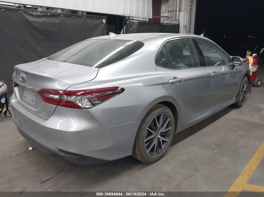 2021 TOYOTA CAMRY XLE HYBRID - 4T1F31AK7MU548028