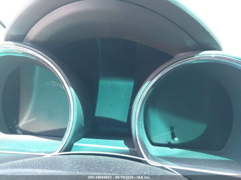 2010 Toyota Highlander Base V6 VIN: 5TDBK3EHXAS005093 Lot: 39694653