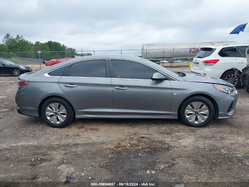 2018 Hyundai Sonata Hybrid Se VIN: KMHE24L36JA082336 Lot: 39694657