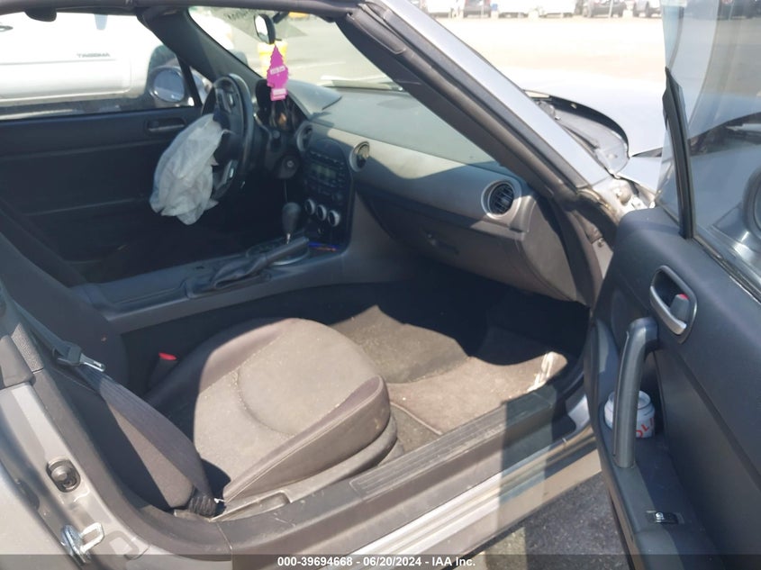 2010 Mazda Mx-5 Miata Sport VIN: JM1NC2EF4A0209779 Lot: 39694668