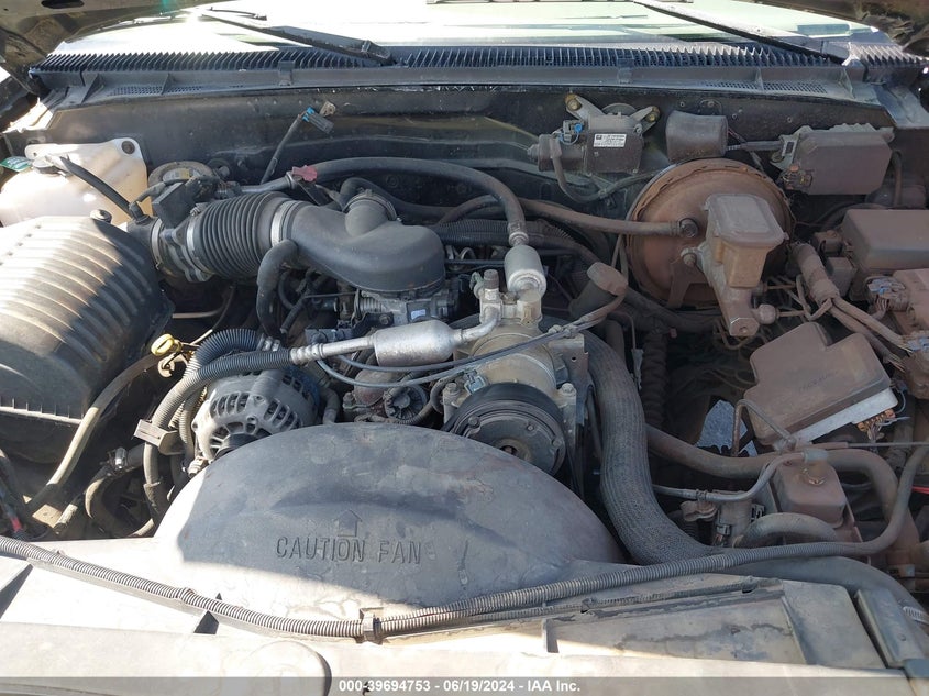 1999 Chevrolet Tahoe VIN: 3GNEK18R4XG179973 Lot: 39694753