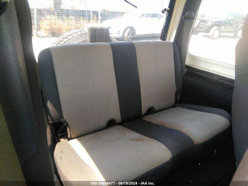 2004 Jeep Wrangler X VIN: 1J4FA39S54P790898 Lot: 39694877