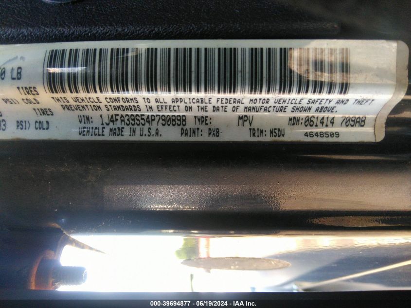 2004 Jeep Wrangler X VIN: 1J4FA39S54P790898 Lot: 39694877