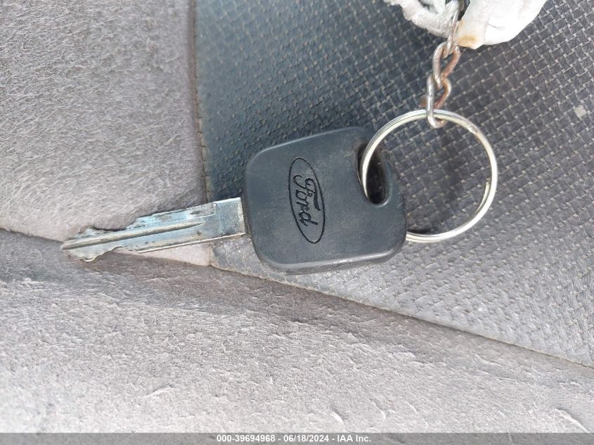 2000 Ford F-150 Svt Lightning VIN: 2FTZF0737YCA79094 Lot: 39699956