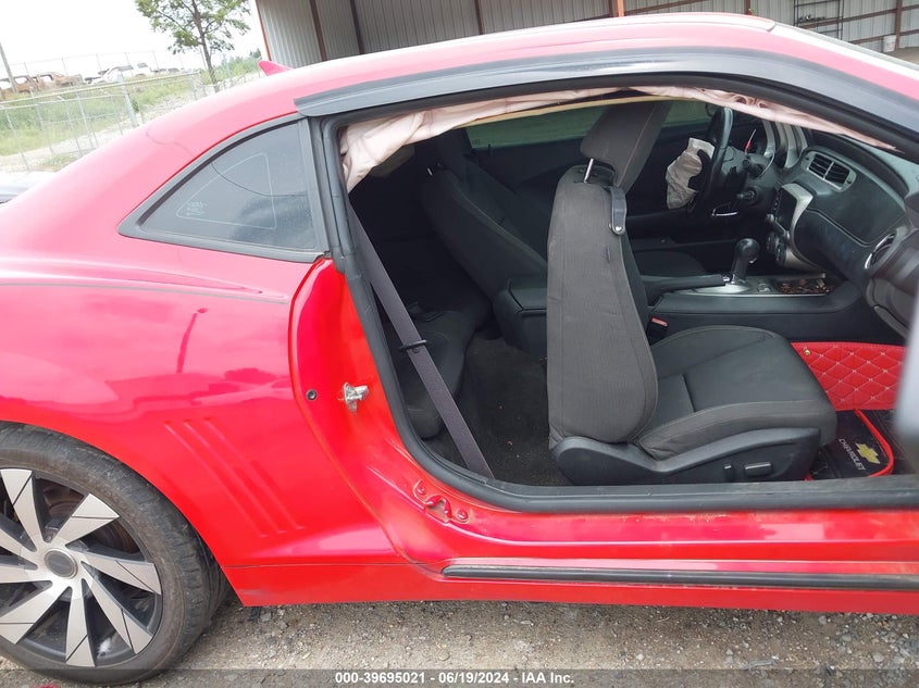 2015 Chevrolet Camaro 1Lt VIN: 2G1FD1E30F9213660 Lot: 39695021