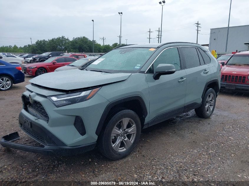 2022 TOYOTA RAV4 XLE - 2T3W1RFV2NW208902