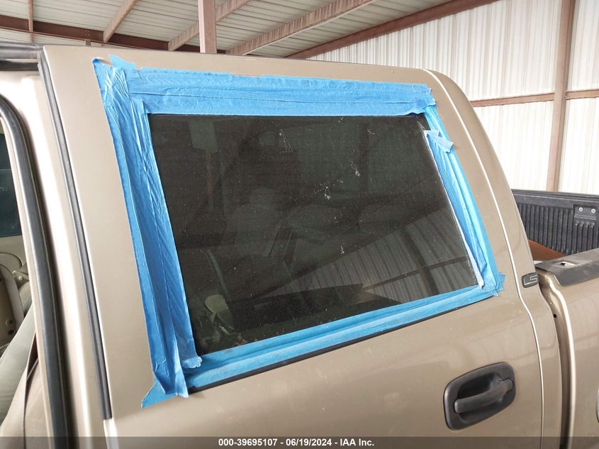 2005 Chevrolet Silverado C1500 VIN: 2GCEC13T651322422 Lot: 39695107