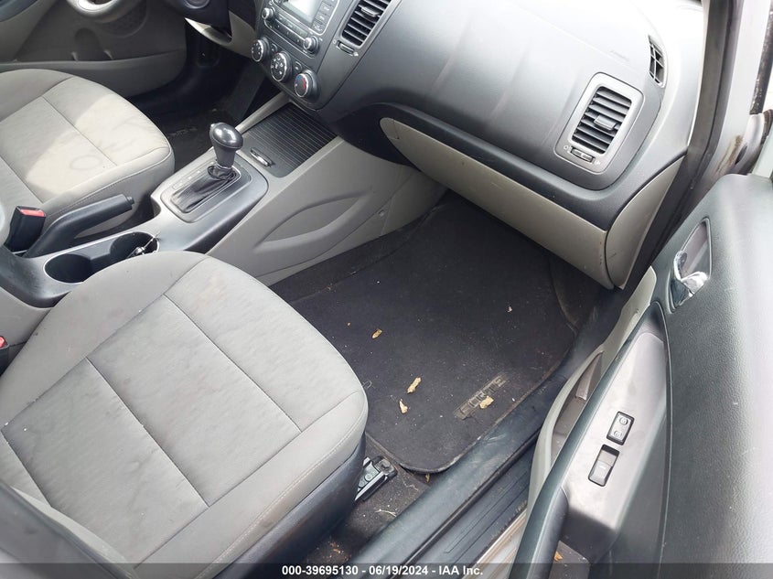 2016 KIA FORTE LX - KNAFK4A66G5486595