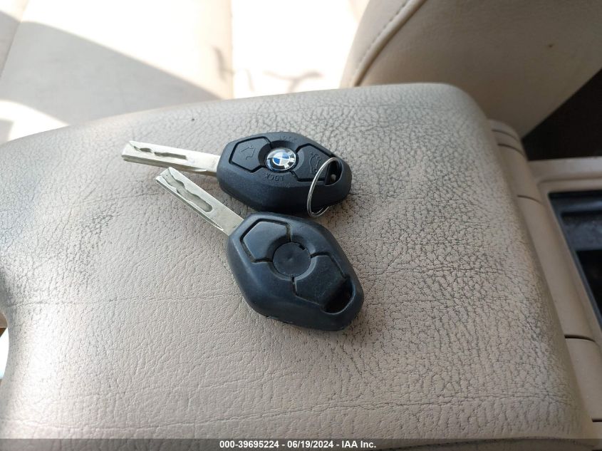 2004 BMW 325Xi VIN: WBAEU33414PR11975 Lot: 39695224