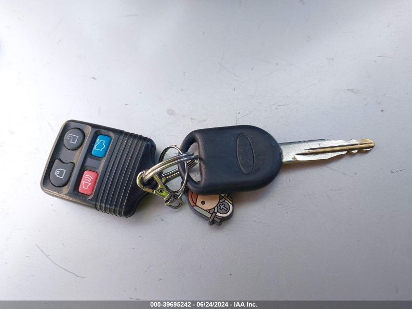 2007 Ford Focus S/Se/Ses VIN: 1FAFP34N17W107374 Lot: 39695242