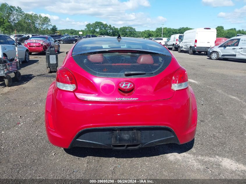 2014 Hyundai Veloster Base W/Red VIN: KMHTC6AD1EU184420 Lot: 39695298
