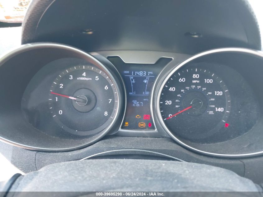 2014 Hyundai Veloster Base W/Red VIN: KMHTC6AD1EU184420 Lot: 39695298