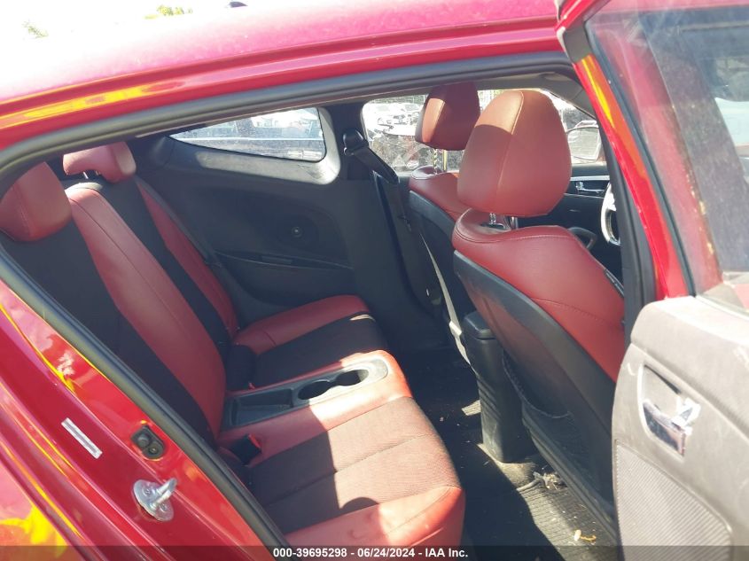 2014 Hyundai Veloster Base W/Red VIN: KMHTC6AD1EU184420 Lot: 39695298