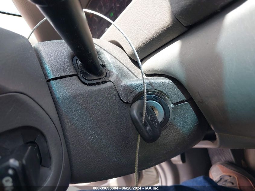 2005 Toyota Camry Xle V6 VIN: 4T1BF30K95U615667 Lot: 39695304