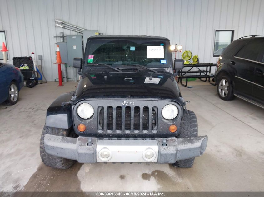 2013 Jeep Wrangler Unlimited Sahara VIN: 1C4BJWEG6DL570216 Lot: 39695345