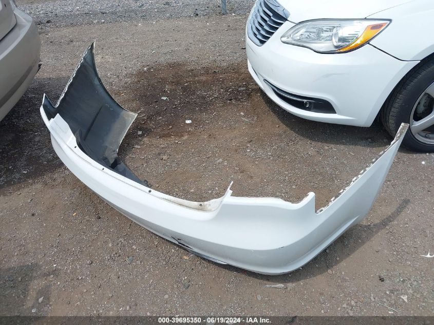 2012 Chrysler 200 Limited VIN: 1C3CCBCB6CN303857 Lot: 39695350