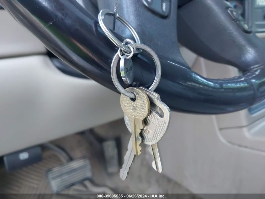 2005 Chevrolet Tahoe K1500 VIN: 1GNEK13T55J220710 Lot: 39695535