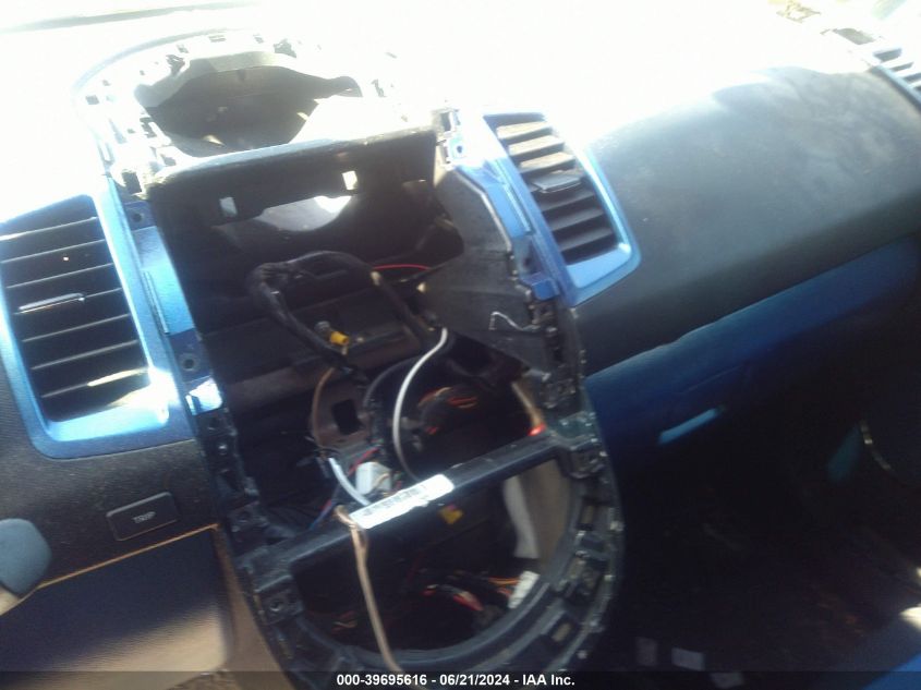 2011 Kia Soul + VIN: KNDJT2A25B7256443 Lot: 39695616